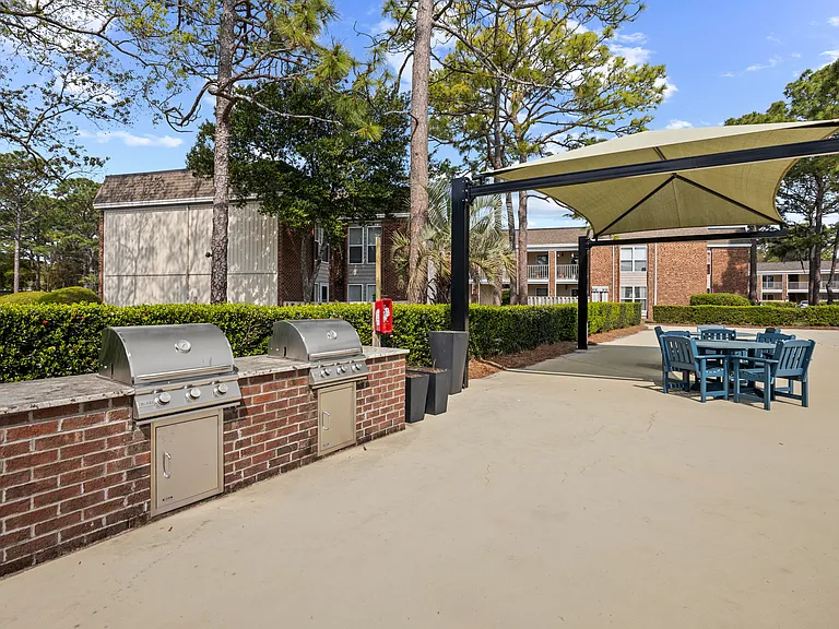 Glenmeade Village — Photo 16