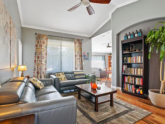 5th image of 11124 Belfair Ct