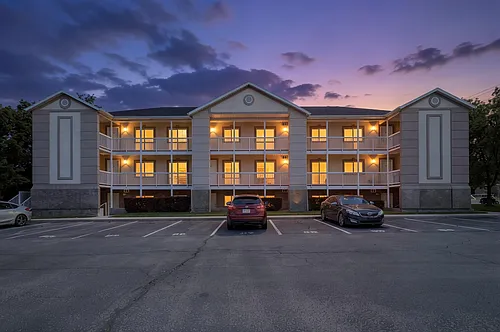 1208 W 160 N Photo 1