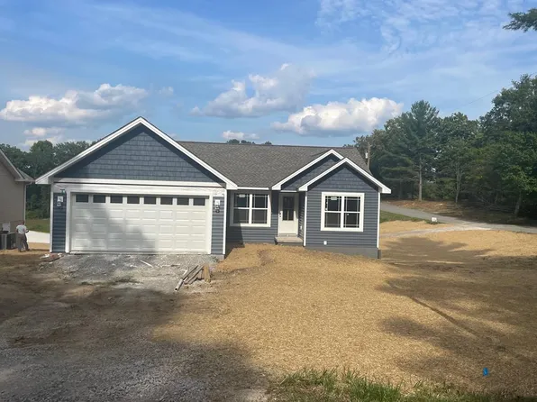 313 Dayton Ave, Crossville, TN 38555
