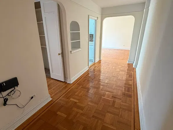9401 64th Rd APT 4G, Rego Park, NY 11374
