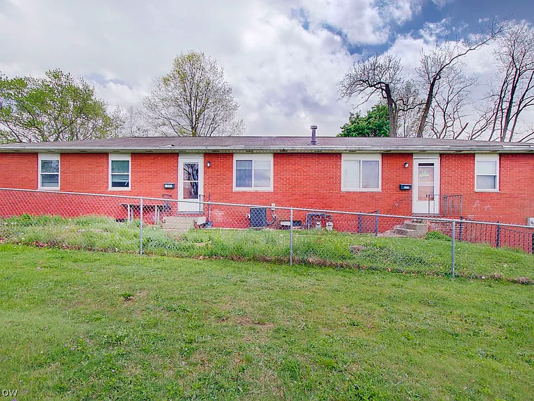 1445 Hyde Park Ave — Photo 1