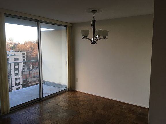 3rd image of 2059 Huntington Ave APT 1211