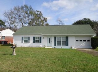 7100 Richmond Dr, Biloxi, MS 39532