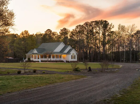 2905 Glendale Rd, Kenly, NC 27542