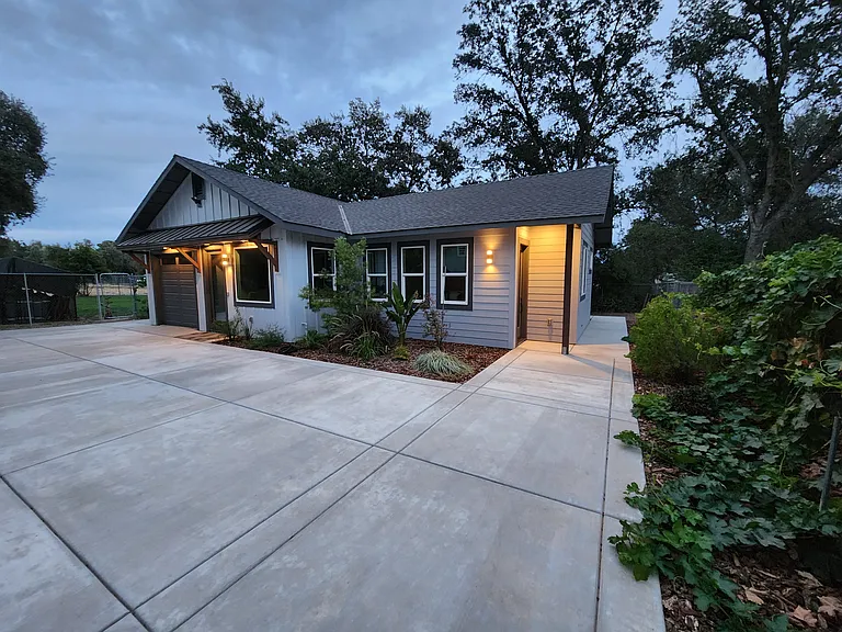 7539 Cedar Dr — Photo 16