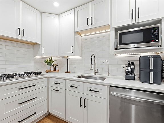 3rd image of 37 Hosmer St APT 16