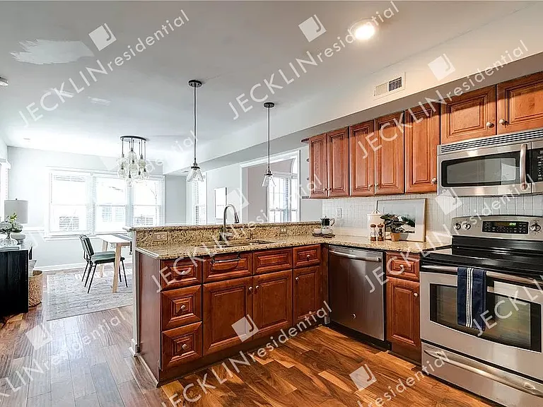 4670 Rollingwood Ln — Photo 18