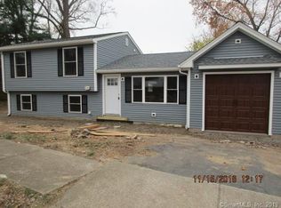 40 Pearson Ave, Milford, CT 06460