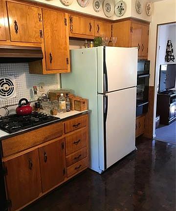 4th image of 17 Parkway Dr