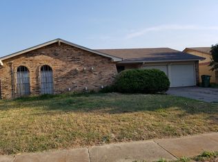 504 Cavendish Dr, Arlington, TX 76014
