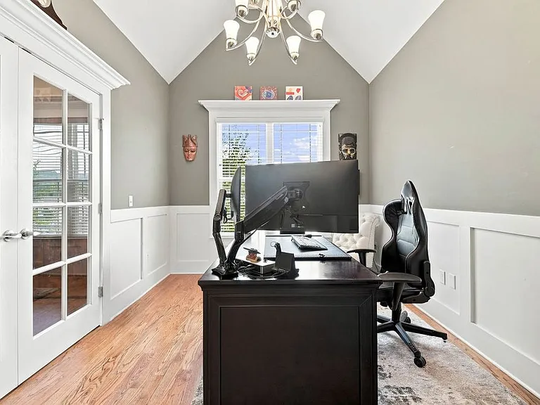 9202 White Ash Dr — Photo 18