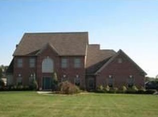 124 Timberlee Dr, Evans City, PA 16033