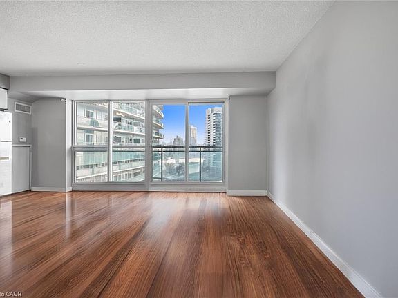 5th image of 155 Legion Rd N #1601