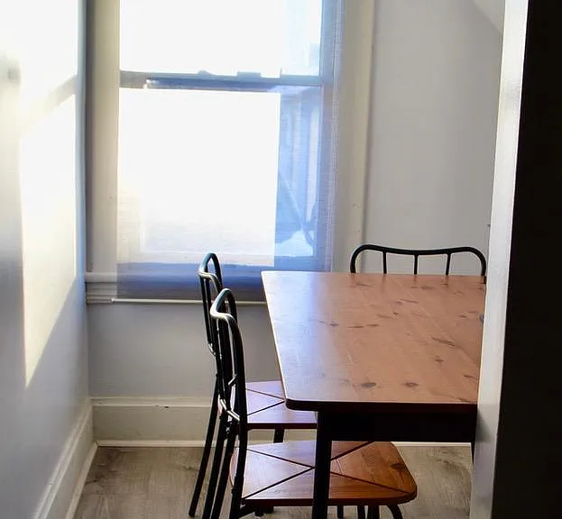 1427 Monroe St NE #1 — Photo 14
