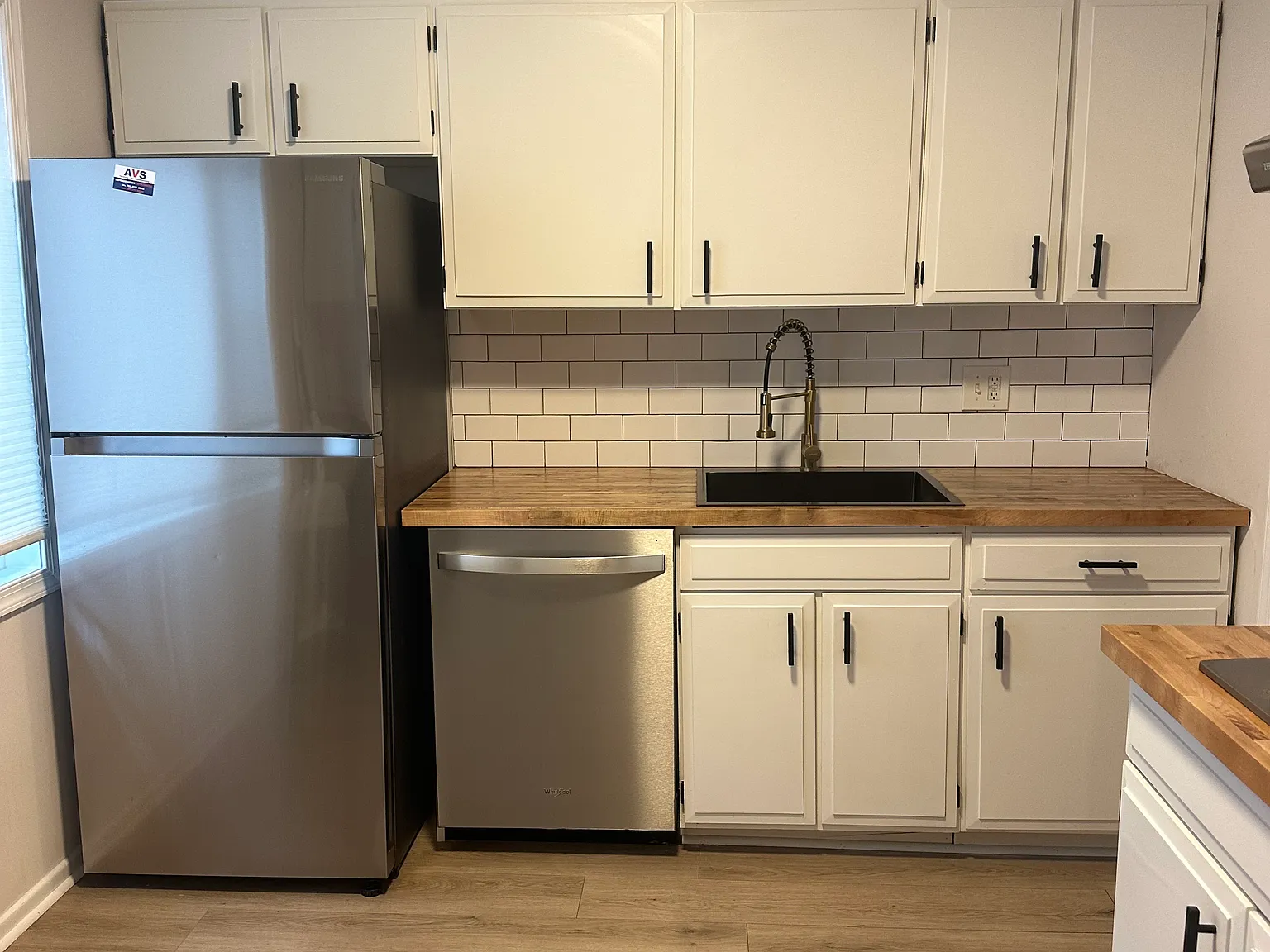 3 bed, 1870 sqft, $3,500 — Photo 2