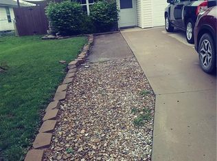 1016 Christie Ln, Grain Valley, MO 64029