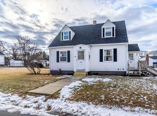 22 Alton Rd, Methuen, MA 01844