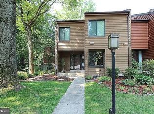 11531 Hearthstone Ct, Reston, VA 20191