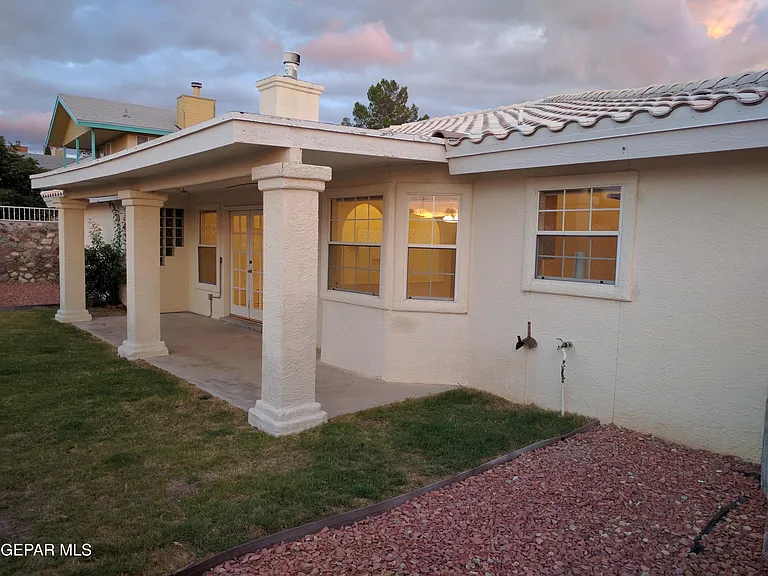 7417 Mission Viejo Dr — Photo 29