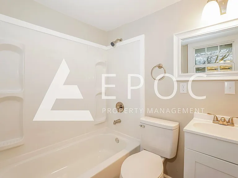 2943 Broadbay Dr — Photo 12