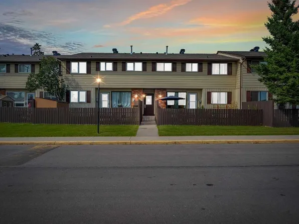 175 E Manora Pl NE #61, Calgary, AB T2A 5P7