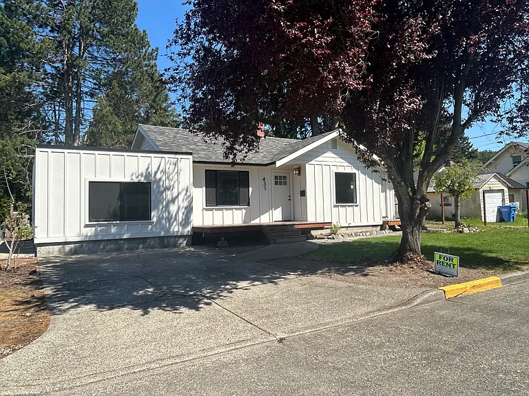 431 4th Ave NE — Photo 25