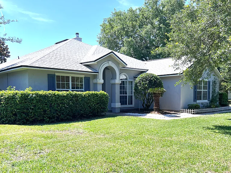 601 Battlegate Ln — Photo 3