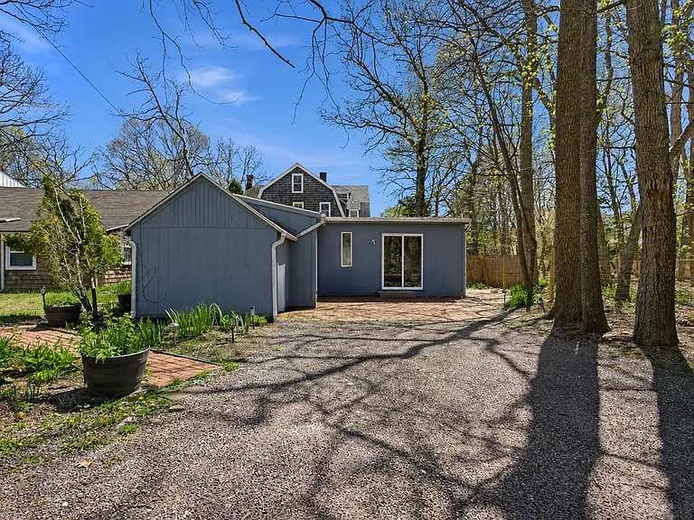 134 Montauk Hwy #B — Photo 12
