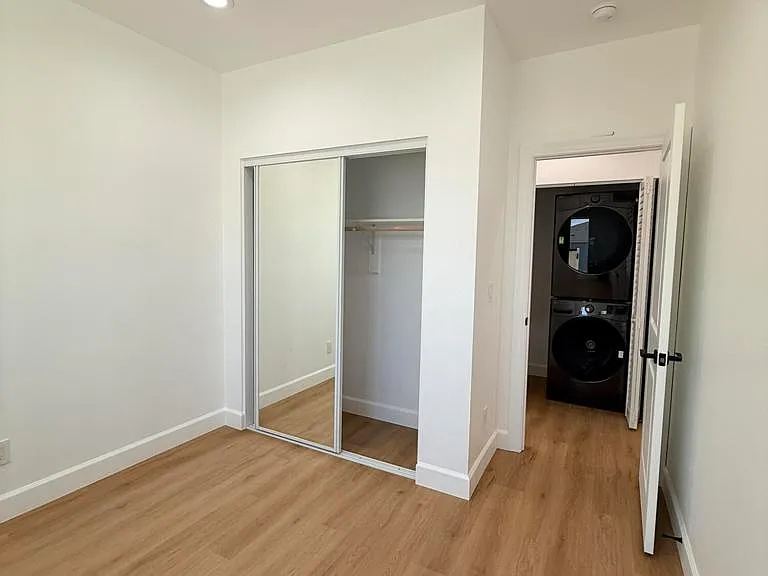 324 N J St — Photo 14