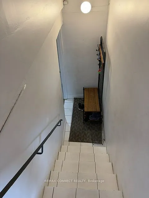 3 bed, $2,400 — Photo 4