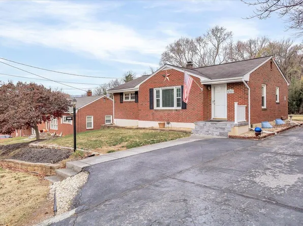 4301 Longwood Ave NW, Roanoke, VA 24017