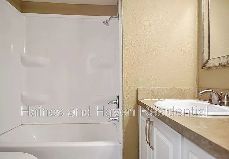 26 Forest Dr #32A — Photo 18
