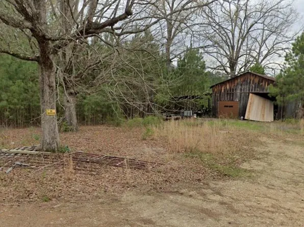 2140 Omega St, Camden, AR 71701