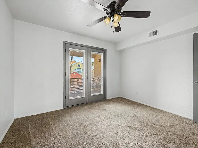 154 W 5th St #222 — Photo 22