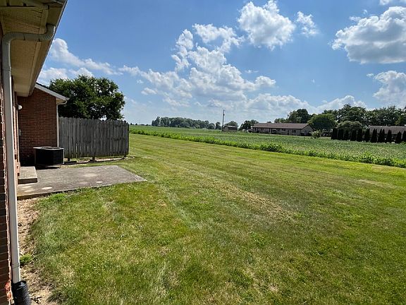 2nd image of 226 Elizabeth Dr
