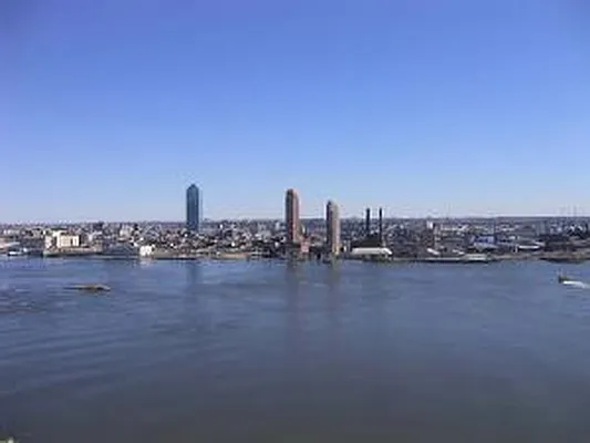 Rented by City Connections Realty | media 33