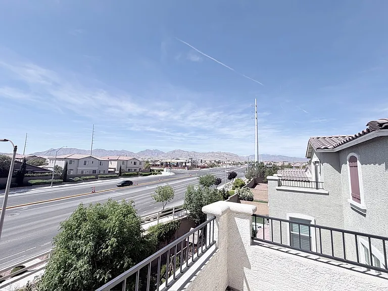 10025 Desert Bighorn Ct — Photo 43
