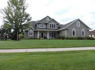 441 N Country Ln, Fond Du Lac, WI 54935