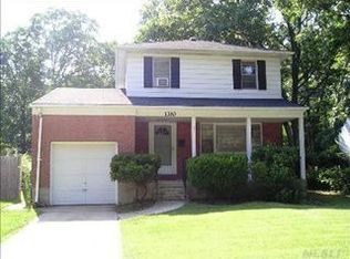 1310 Whittier Ave, Merrick, NY 11566