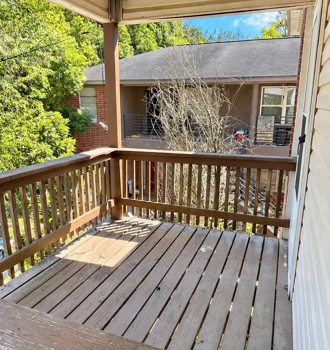 1 bed, 1.0 bath, 700 sqft, $895 — Photo 3