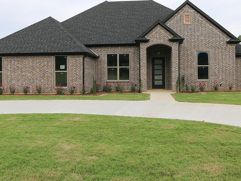 1st image of 16445 Cooper Way