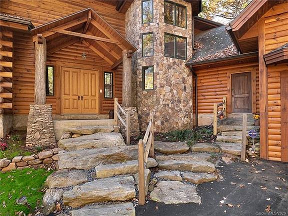 2nd image of 142 Bear Vista Trl