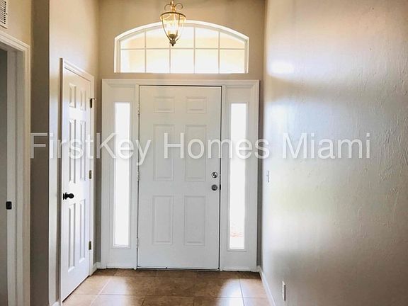 2nd image of 434 NW 15th St