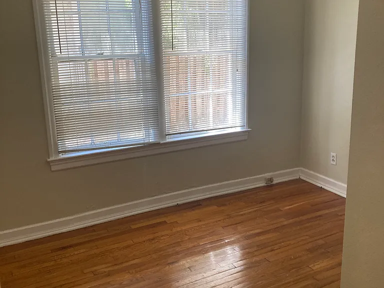 2751 Oak St — Photo 18