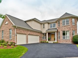 815 Endicott Rd, Highwood, IL 60040