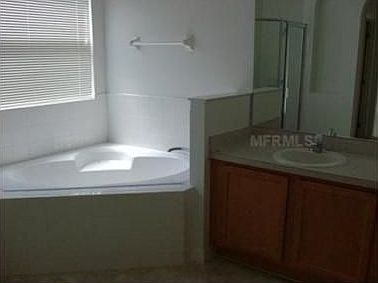 3rd image of 127 Dakota Ave