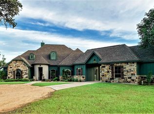 1150 Struss Ln, Columbus, TX 78934