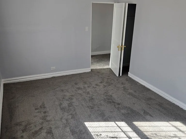 8058 S Hermitage Ave — Photo 35