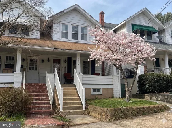 1956 3rd Ave, Pottsville, PA 17901